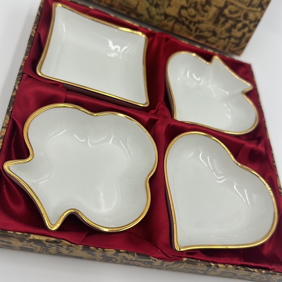 4 Vintage Limoges France Playing Cards King Queen Ace Jack Trinket Dishes - Picture 13 of 17